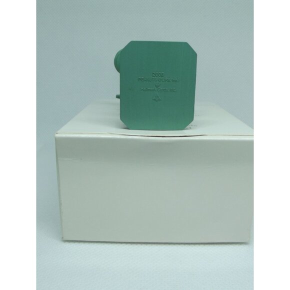 Hallmark Keepsake Ornament 2008 Patriotic Pals #11 Spotlight on Snoopy Series - Picture 7 of 9